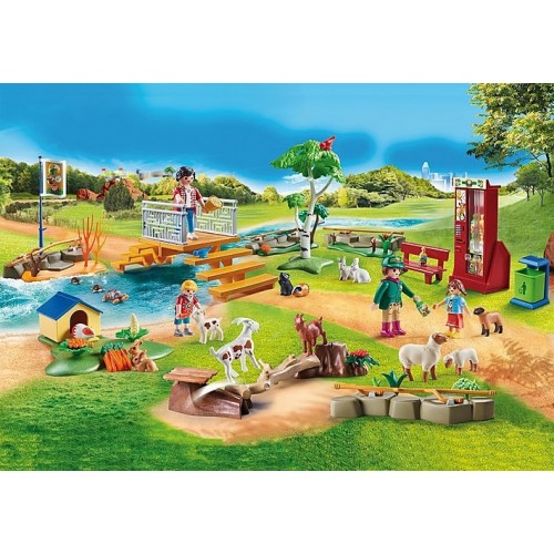 Playmobil FamilyFun 70342 set di action figure...