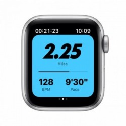 Apple Watch Nike SE GPS + Cellular, 40mm in alluminio argento con cinturino Sport Nike Platino/Nero