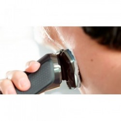 Philips SHAVER Series 7000 Rasoio elettrico Wet & Dry