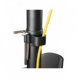 V7 Supporto per scrivania free-standing per display singolo da 13 a 32", con funzione di inclinazione e rotazione, VESA