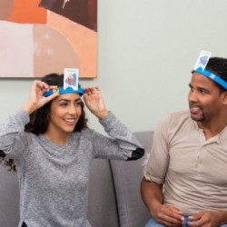 Spin Master Essere o Non Essere , il classico gioco per indovinare chi sei! per bambini e famiglie