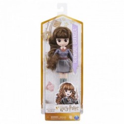 Wizarding World Bambola articolata Hermione Granger 20cm, con bacchetta e divisa di Hogwarts - dai 5 anni in su