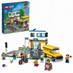 Lego City 60329 - Giorno di Scuola