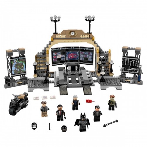 Lego DC The Batman 76183 - Batcaverna: Faccia a...