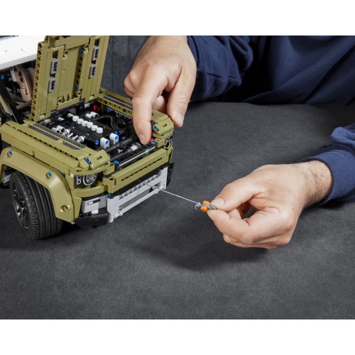 LEGO Technic Land Rover Defender - 42110