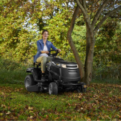 Alpina AT3 98 A - Trattorino Tagliaerba con Piatto di Taglio 98cm, Motore Alpina OHV 352CC, Delfettore Scarico Laterale