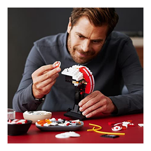 LEGO Star Wars 75327 - Casco di Luke Skywalker...