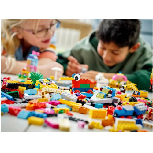 Lego Classic 11021 - 90 Anni di Gioco