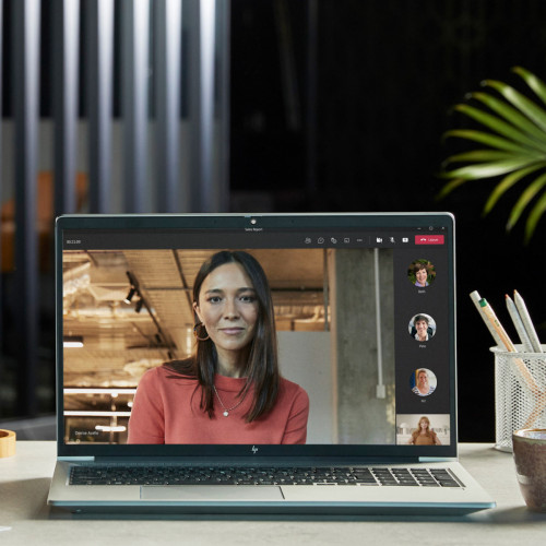 HP EliteBook 650 G9 i5-1235U Computer portatile...