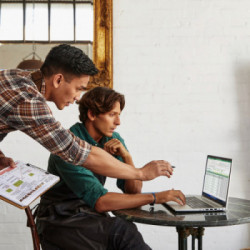 HP ProBook 455 G9 5825U Computer portatile 39,6 cm (15.6") Full HD AMD Ryzen™ 7 16 GB DDR4-SDRAM 512 GB SSD Wi-Fi 6