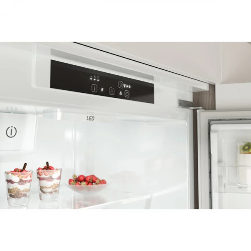 Indesit IND 401 - Frigorifero da Incasso...