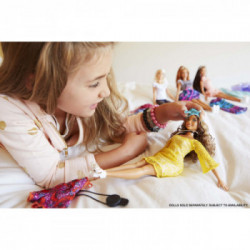Mattel FJF67 bambola