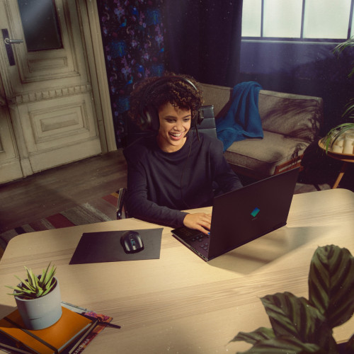 HP OMEN by Laptop 16-b1006nl Computer portatile...