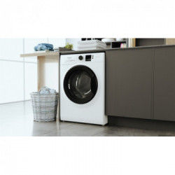 Hotpoint NF725WK IT - Lavatrice a Carica Frontale, 7 Kg, 1200 Giri, Classe B