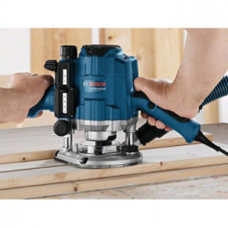 Bosch Professional GOF 1250 CE - Fresatrice Verticale, 10.000–24.000 giri/min, Corsa Fresa 60mm, 1250 W, 0601626000