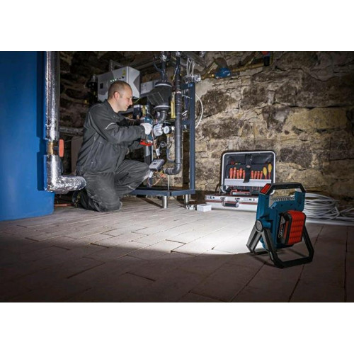 Bosch GLI 18V-1200 C - Faro da Cantiere 18V,...