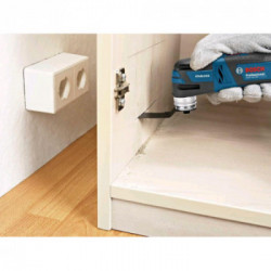Bosch Professional GOP 12V-28 - Utensile Multifunzione a Batteria, 12V, 2x3,0 Ah, 12 Accessori, Caricabatteria + L-Boxx