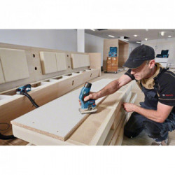 Bosch GKF 12V-8 - Rifilatore 12V, 2x3,0 Ah, 13.000 giri/min, Pinza 8mm, Caricabatterie, L-Boxx