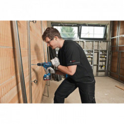 Bosch GSB 18V-28 - Trapano-Avvitatore con Percussione 18V, 28-63 Nm, L-Boxx, Senza Batteria e Caricabatt.