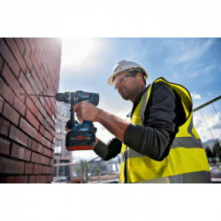Bosch GSB 18V-150 C - Trapano Avvitatore con Percussione 18V, 2x8,0Ah, 84-150Nm, Caricabatteria e L-Boxx, Bluetooth