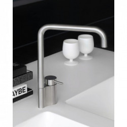 Quadrodesign 136 - Miscelatore Design, Acciaio Inox AISI316L, Canna Girevole