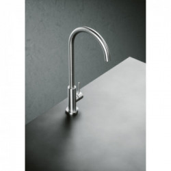 Quadrodesign 600 AS - Miscelatore Design, Acciaio Inox AISI316L, Canna Girevole