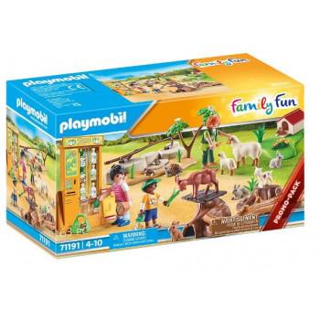 Playmobil FamilyFun Petting...