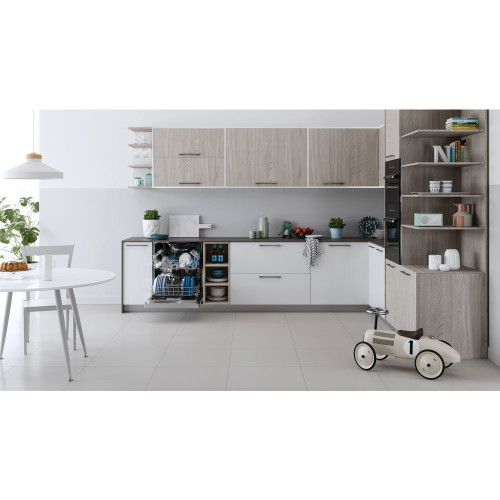 Indesit DBE 2B19 A X - Lavastoviglie A...