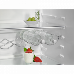 Aeg SCK618F3FS - Frigorifero da incasso Combinato, LowFrost, 72 L, Classe F