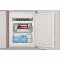 Indesit INC18 T311 - Frigorifero Combinato da Incasso, 250 Litri, Classe F, 54 x 177 x 54.5 cm