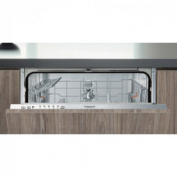 Hotpoint HI 3010 - Lavastoviglie da Incasso a Scomparsa Totale, 13 Coperti, Classe F