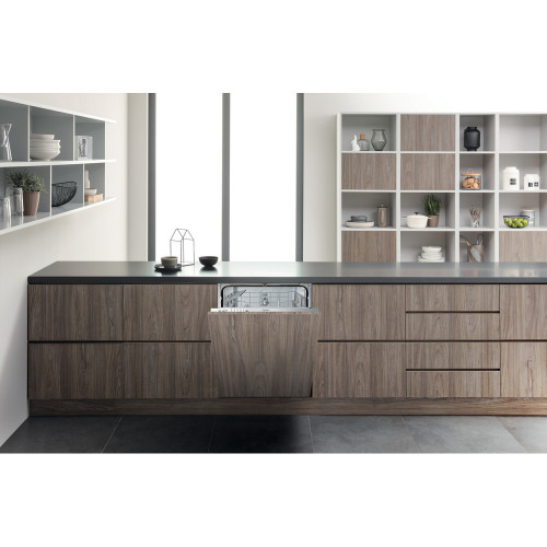 Hotpoint HI 3010 - Lavastoviglie da Incasso a...