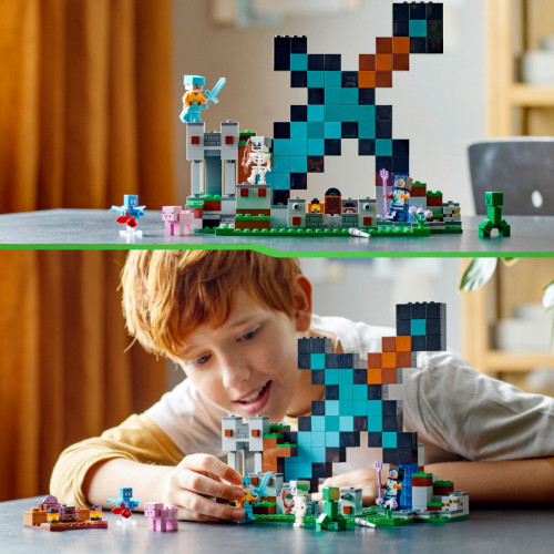 LEGO Minecraft L’avamposto della spada