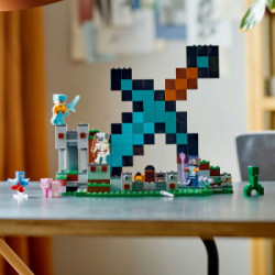 LEGO Minecraft L’avamposto della spada