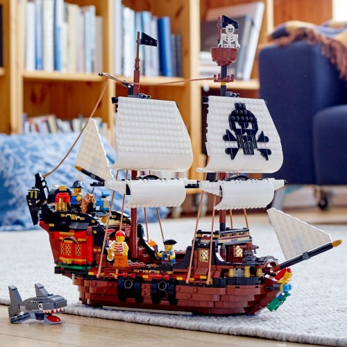 Lego Creator 3-in-1 31109 - Galeone dei pirati