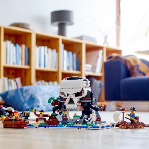 Lego Creator 3-in-1 31109 - Galeone dei pirati