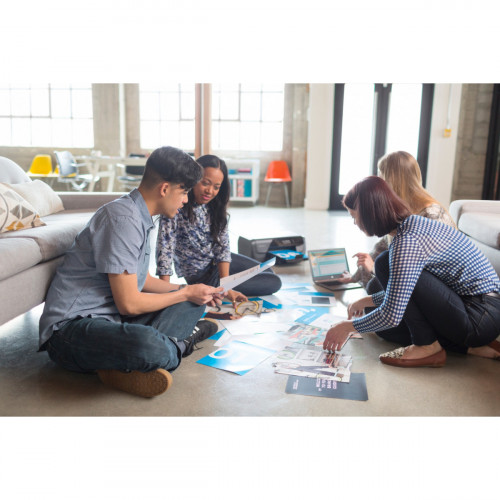 HP OfficeJet Pro 8210 stampante a getto...