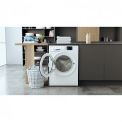 Hotpoint RSSGR527BI - Lavatrice Slim a Carica Frontale, 7 Kg, 1200 Giri, Classe B