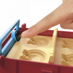 Peppa Pig Peppa’s Adventures Family Red Car