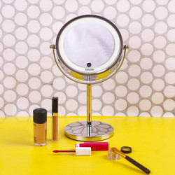 Beurer BS 55 - Specchio Cosmetico Illuminato con Sensore Tattile, Ingrandimento 7X