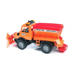 MB Unimog spargisale e spazzaneve Bruder