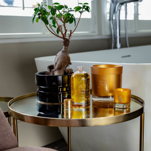 Molton Brown Oudh Accord & Gold 200 ml Bottiglia