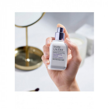 Estée Lauder Perfectionist... 2