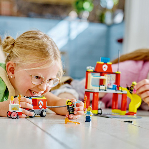 LEGO City Caserma dei pompieri e autopompa