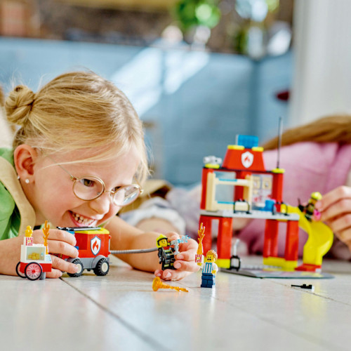 LEGO City Caserma dei pompieri e autopompa