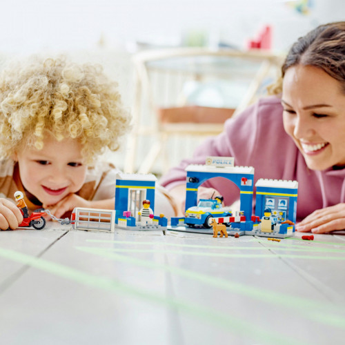 LEGO City Inseguimento alla Stazione di Polizia