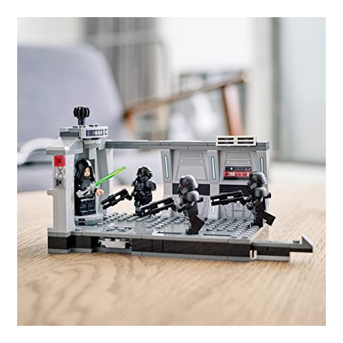 Lego Star Wars 75324 - Attacco del Dark Trooper