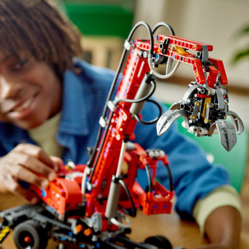 Lego Technic 42144 - Movimentatore di Materiali