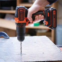 Black Decker BDCHD18K-QW - Trapano/Avvitatore a Percussione, 18 W, 18 V, 1.5 Ah, 21.000 colpi/min, 17.5/40 Nm, 1 Batteria