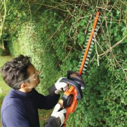 Black+Decker GTC18502PC-QW - Tagliasiepi a Batteria, 18 V, 2,0 Ah, Lama 50 cm, Passo 18 mm, Lame a Doppia Azione